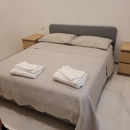 Casa Amelia アパート ラッパロ